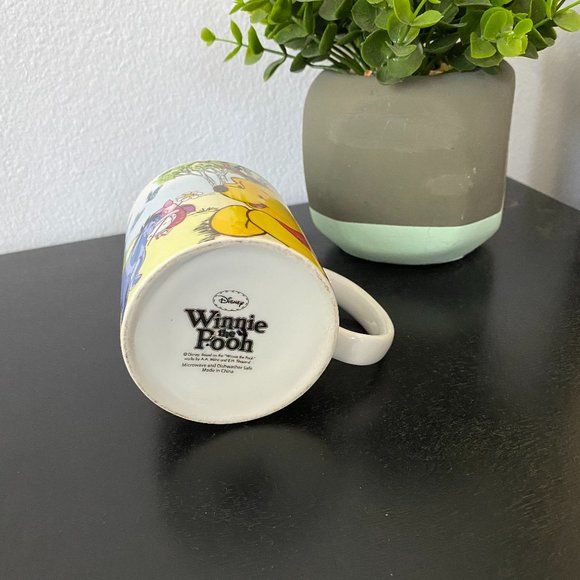 Disney Winnie the Pooh Ceramic Mug - Picture 5 of 5